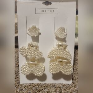🛍3 For $18🛍Full Tilt Mini Pearl Claw Clips